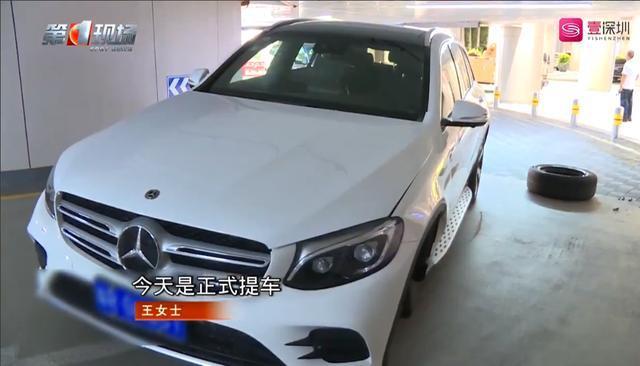 59万的奔驰GLC 300 L，提车当天的路上轮胎掉了-