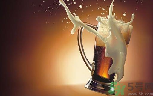 吃皮蛋可以喝啤酒吗?皮蛋能和啤酒一起吃吗?